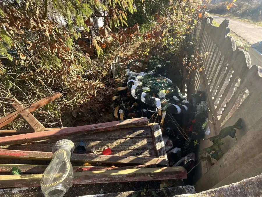 Калушани впорядкують кладовище