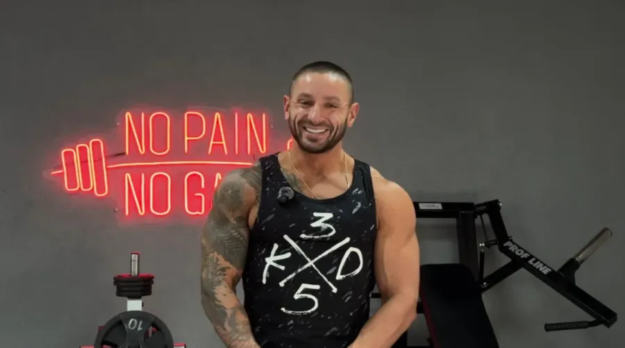 "Я без спорту не можу, і якщо я витрачаю на це час, то треба з користю", — каже Роман Кобута