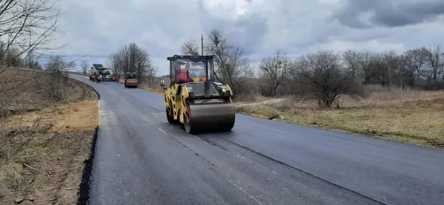Ілюстроване фото.  Поточний ремонт дороги плануватимуть на наступний рік