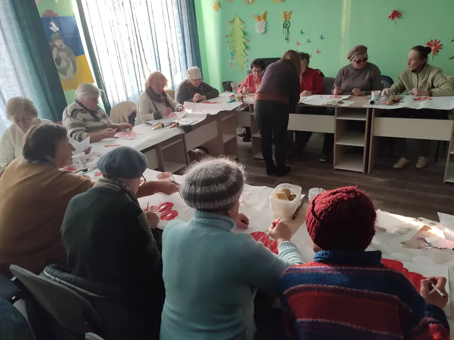 У арттерапії взяло участь15 жінок пенсійного віку