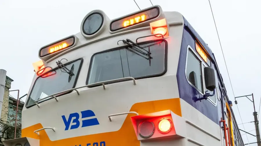 Ілюстроване фото. На постійній основі курсуватиме регіональний поїзд Львів — Ворохта