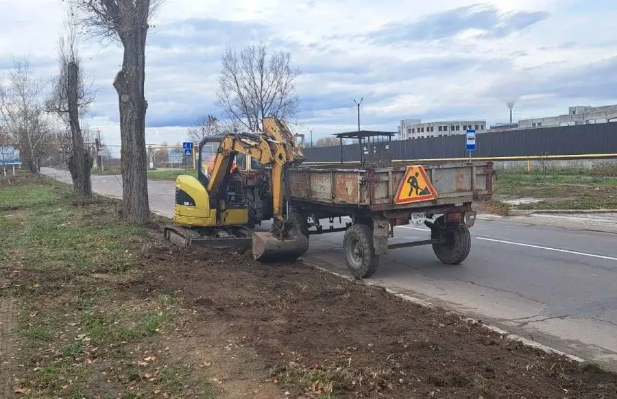 Більшість техніки КП «Калушавтодор» — ще з 1980-х років. Фото: КП «Калушавтодор»