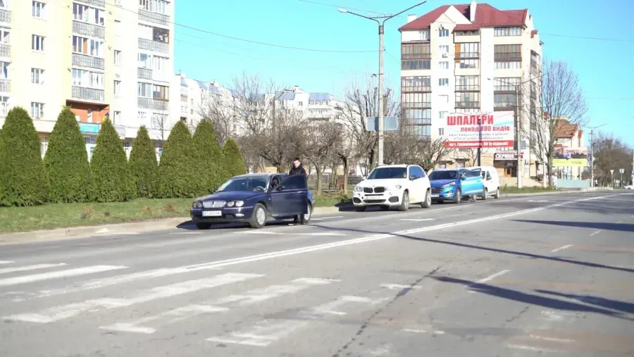 У Калуші о дев’ятій годині на загальнонаціональну хвилину мовчання мають зупиняти рух на трьох перехрестях