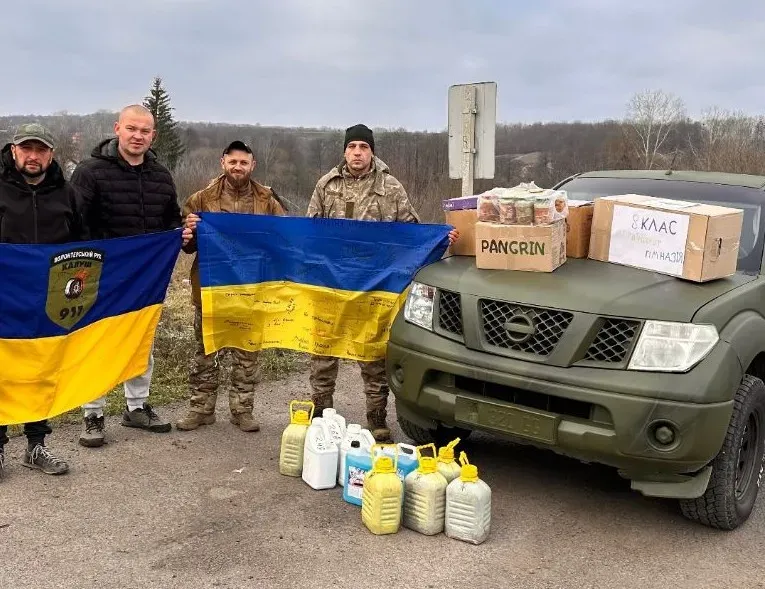 Що більше допоможемо — швидше переможемо, — впевнені волонтери. Фото: Калуш 911