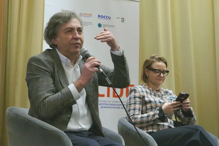 За словами Віктора Кімаковича, після реформи на Івано-Франківщині передбачено близько 40 ліцеїв. Фото: Калуська міська рада