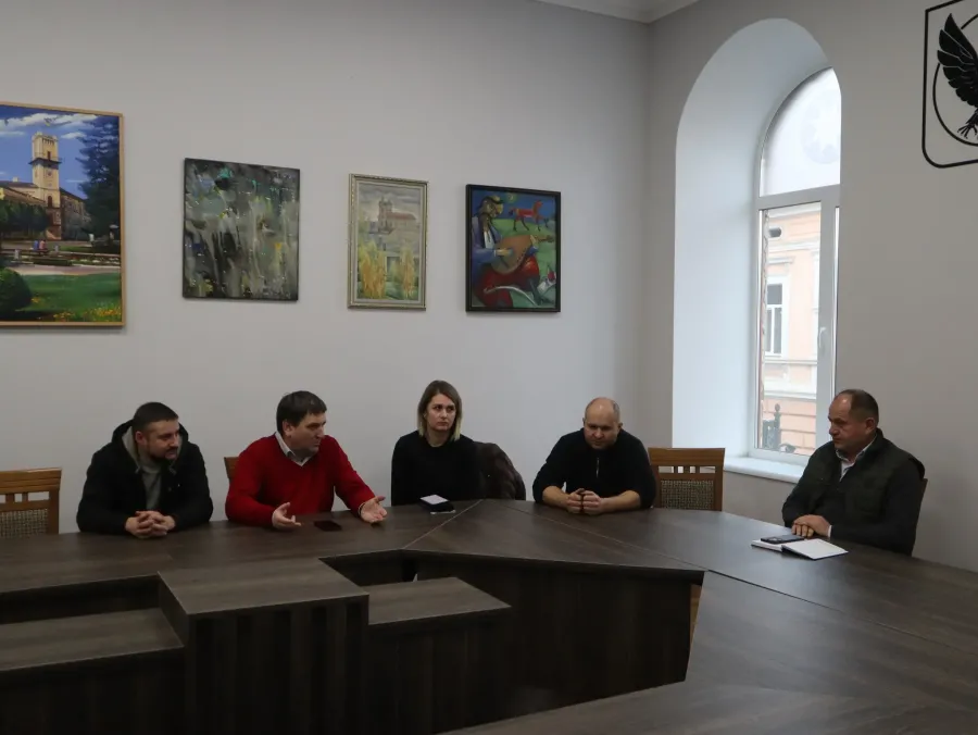 Вартість проїзду вирішили підняти до 15 гривень, а не 20. Фото: Коломийська міська рада