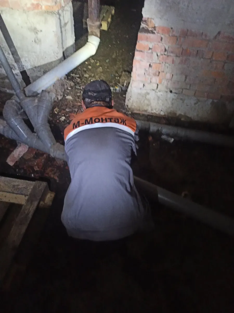 Засувки розпломбували, але відразу почала текти вода. Ілюстроване фото: ТОВ "М-Монтаж"