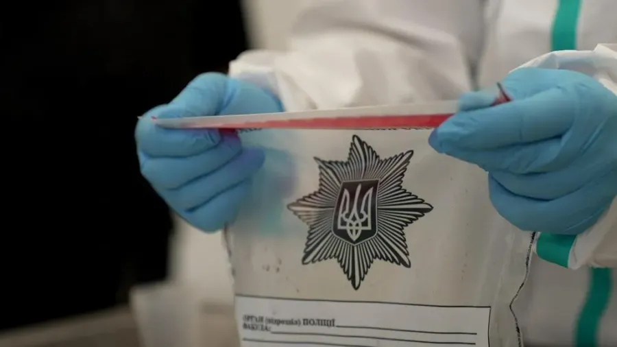 Ілюстроване фото. Полеглих воїнів зберігають у контейнерах-рефрижераторах