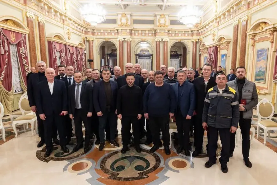 18 енергетиків отримали нагороди особисто