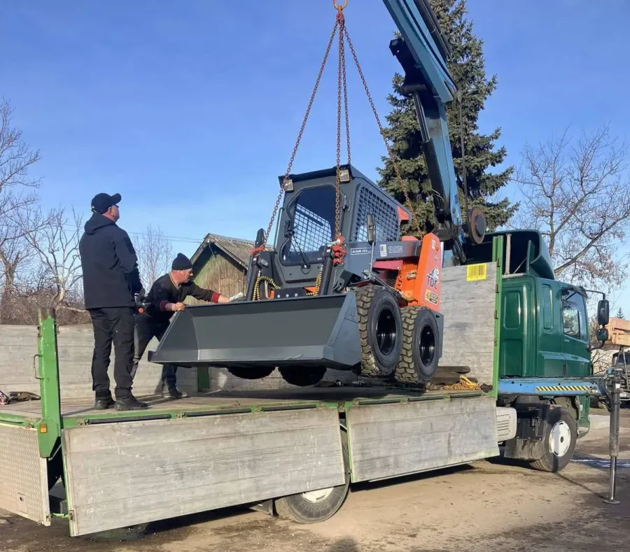 Дорожня фриза дасть можливість виконувати дрібні ямкові ремонти