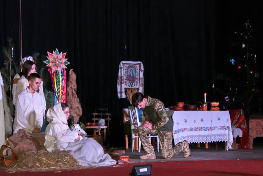 Присутні могли зробити внесок у скриньку для потреб Збройних Сил України