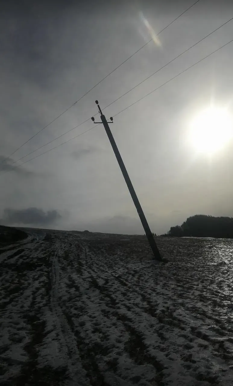 На Верховинщині та Косівщині над ліквідацією аварій працюють 15 виробничих бригад