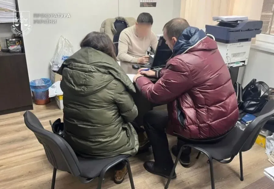 Правоохоронцю загрожує до 12 років позбавлення волі із конфіскацією майна