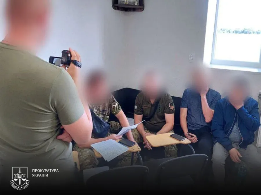 Пальне продавали власникам громадського транспорту