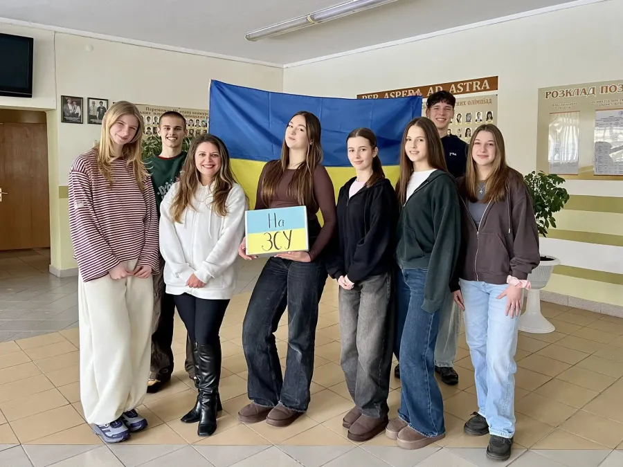 Випускники вирішили допомогти захисникам на Харківському напрямку