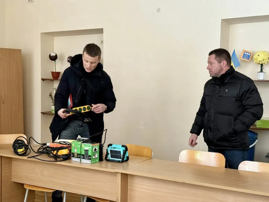 У кожному пункті незламності є можливість зігрітися і підзарядити мобільні пристрої