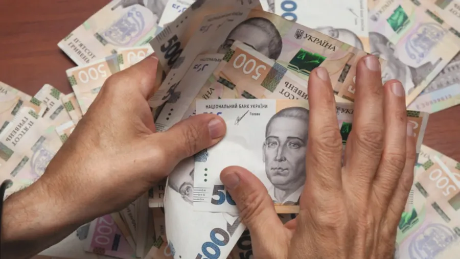 Ілюстроване фото. Мешканка Івано-Франківщини втратила велику суму грошей