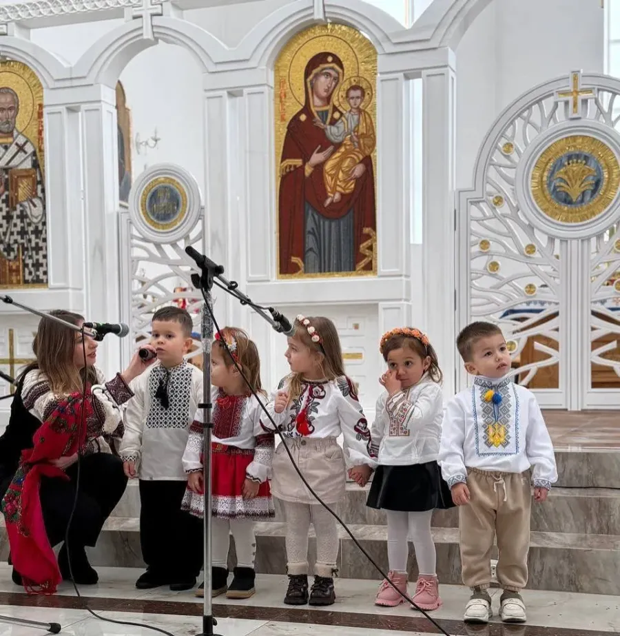 Розколяда об'єднала церкву, Народний дім, ліцей, дитячий садочок, школу мистецтв та молодіжну спільноту. Фото: парафія Покрови Пресвятої Богородиці