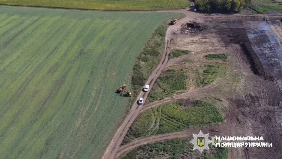 Серед підозрюваних — підприємець, який незаконно заволодів землями водного фонду Городенківської міськради