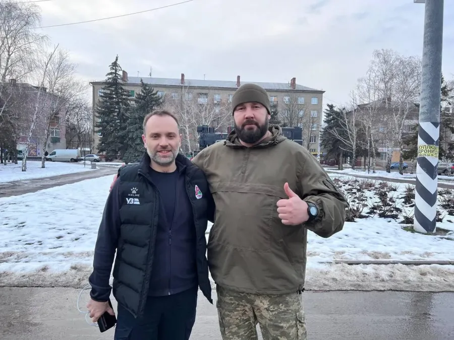 Військовий "Омар" організовував евакуацію пасажирів із палаючого потяга