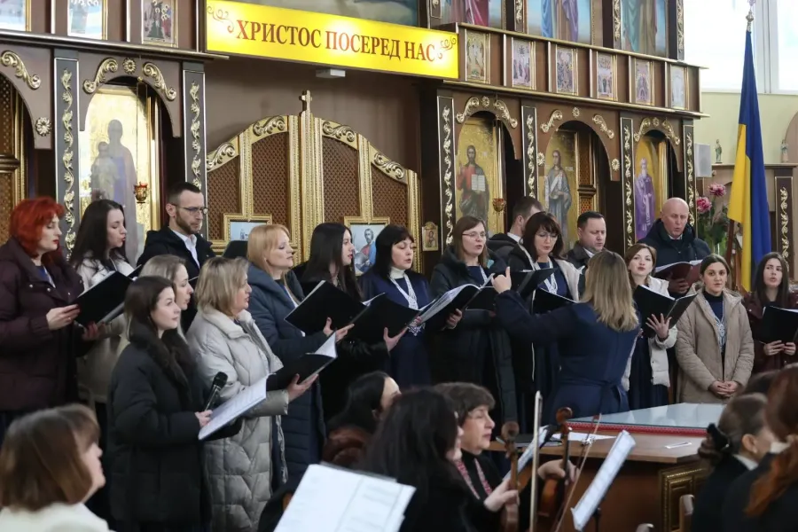 Завершився захід спільним виконанням духовного гімну українців "Боже, великий, єдиний"
