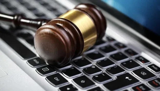 Ілюстроване фото. Двоє учасників підвищили ціну більш як вдесятеро разів проти стартової