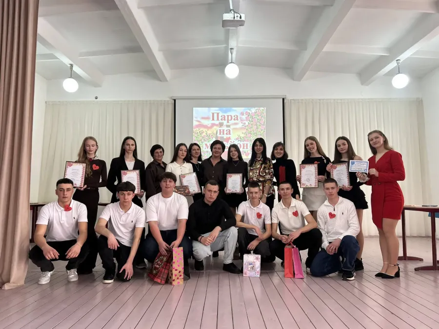 У заході взяли участь учні 9–10 класів