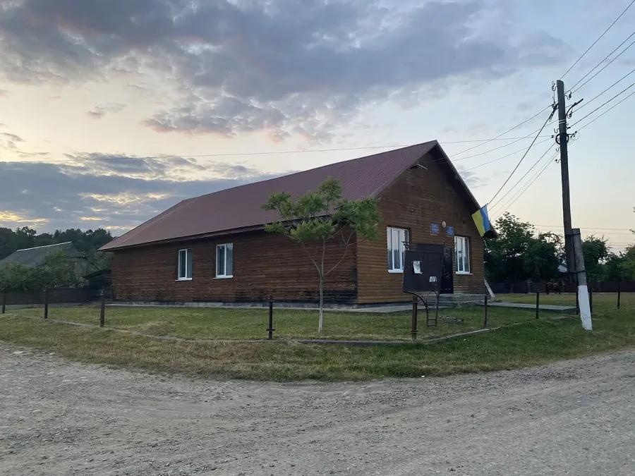 Доходи села Яворівка склали 23,32 тис. гривень. Фото: Вікіпедія