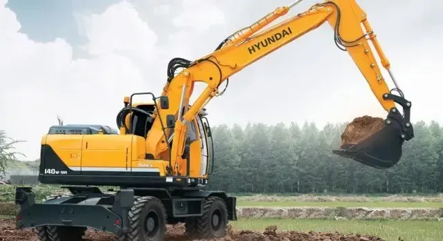 Ілюстроване фото. Гусеничний екскаватор мав бути випущений не раніше 2010 року