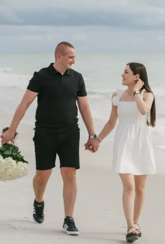 Минулого року Василь Швець освідчився своїй землячці. Фото: з соцмережі дівчини Василя Лілії