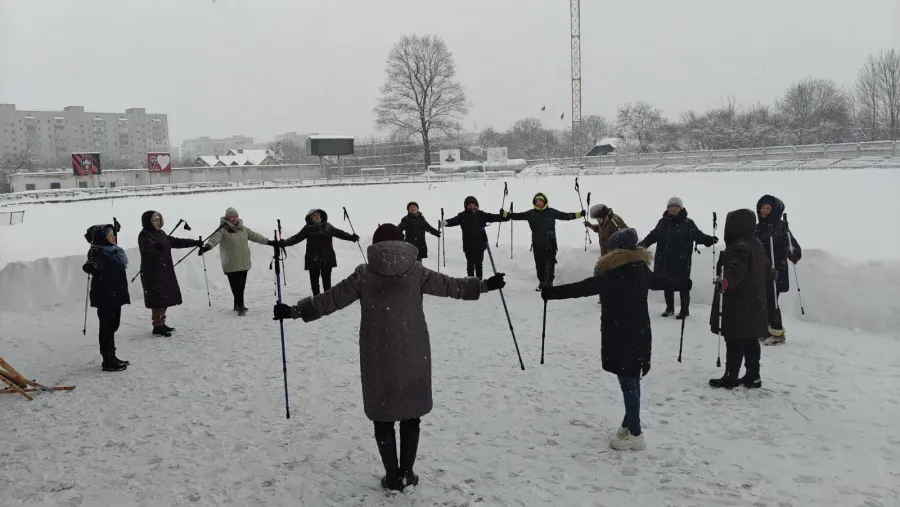 Спілкування у дружньому колі — найкраща соціальна реабілітація. Фото: Терцентр Калуша