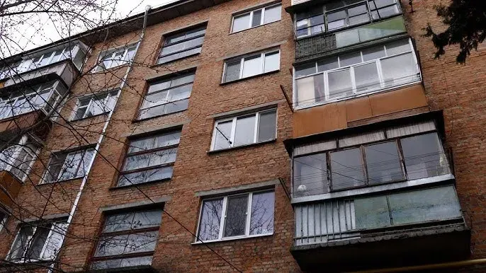 Ілюстроване фото. Будинок на вул. Коновальця, 9 без централізованого тепла від початку опалювального сезону