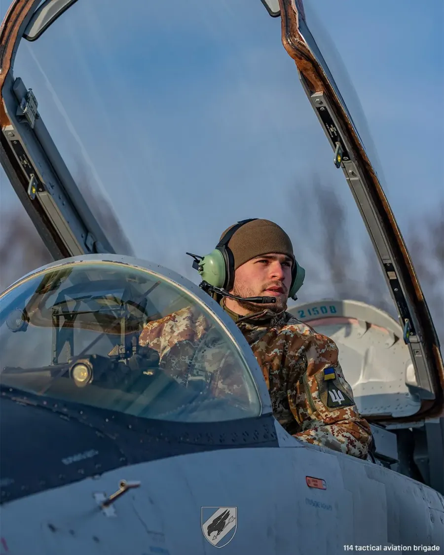 Зіновій Цюрак відповідає за радіоелектронне обладнання літаків. Фото: 114 бригада тактичної авіації