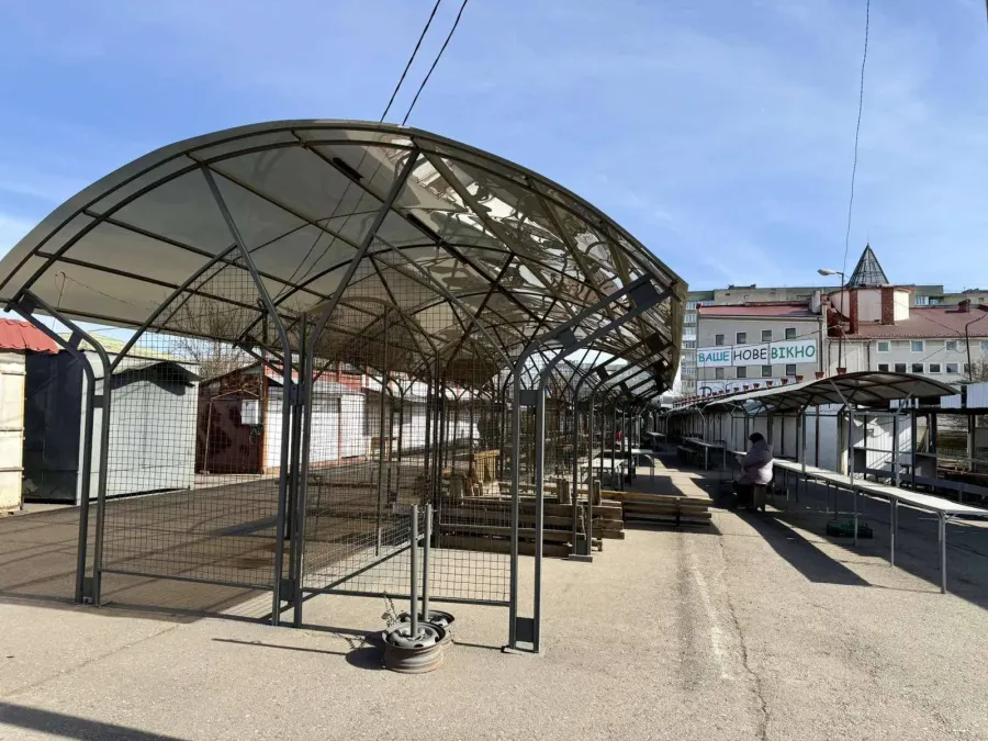 Вартість торгівлі на муніципальному ринку не переглядали з початку повномасштабної війни. Фото: Калуська міська рада