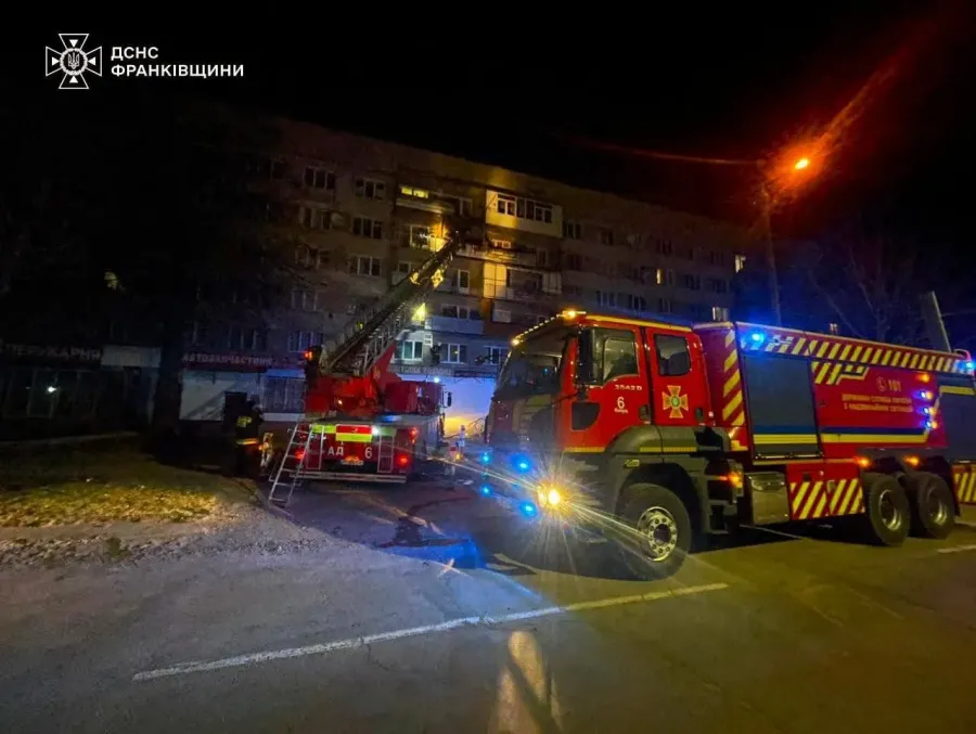 Площа пожежі становила близько 30 кв. метрів