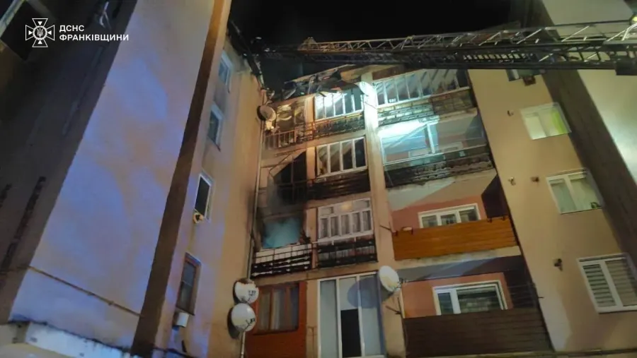 Унаслідок пожежі травмувалися троє людей