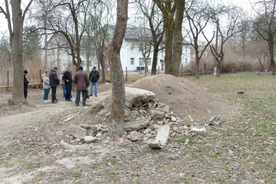 Території потрібно привести до належного стану. Фото: Калуська міська рада