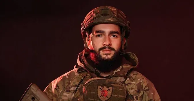 Медаль “Золотий тризуб” — відомча заохочувальна відзнака Міністерства оборони України