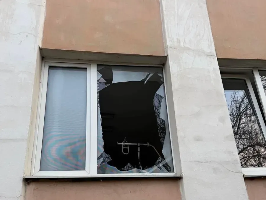 Пошкоджено будівлі міського та обласного пологових будинків. Фото: Руслан Марцінків