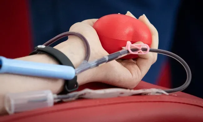 Ілюстроване фото. В Україні скасували частину пільг для донорів, зокрема доплату до пенсії