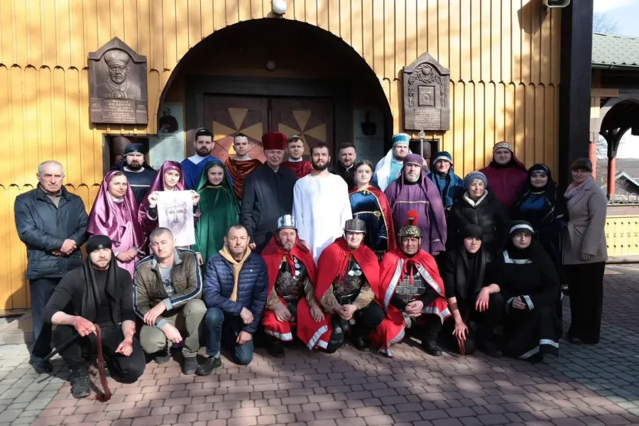 Боднарівський колектив завершив цикл театралізованих Хресних доріг