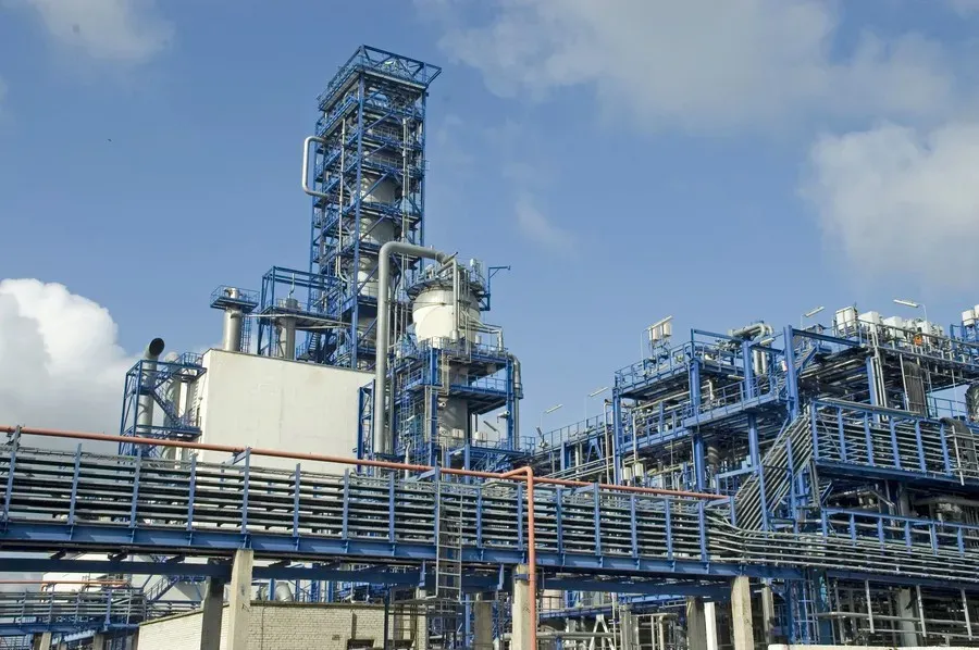 Компанія з Кіпру фігурує у судових рішеннях щодо "Карпатнафтохіму" 2022-2023 років. Фото: www.knh.com.ua