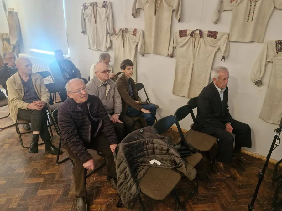 Під час засідання учасники мали змогу поставити запитання і обговорити почуте. Фото: Музейно-виставковий центр