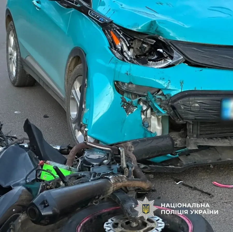 Травмувалися водій мотоцикла та його пасажир, 2007 року народження