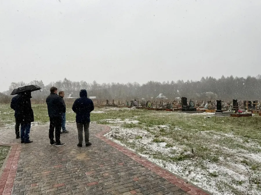 Вільного простору на кладовищі вистачить орієнтовно на 5 місяців. Фото: Калуська міська рада