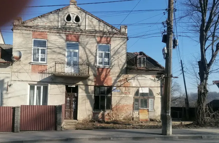 Через аварійний стан приміщення тривалий час пустувало