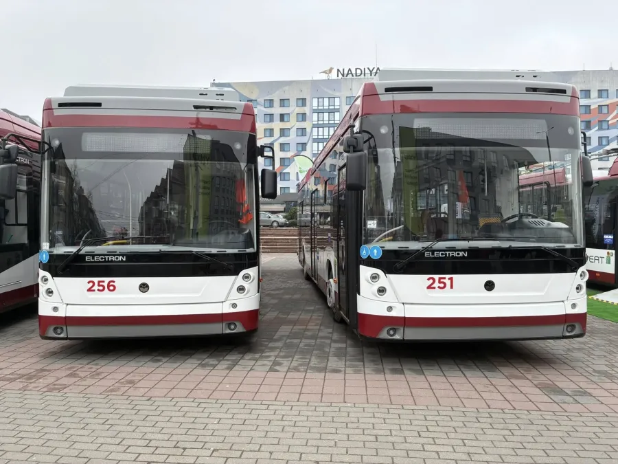 Маршрут №9 єднає місто від "Метро" до АС-3. Фото: Михайло Смушак