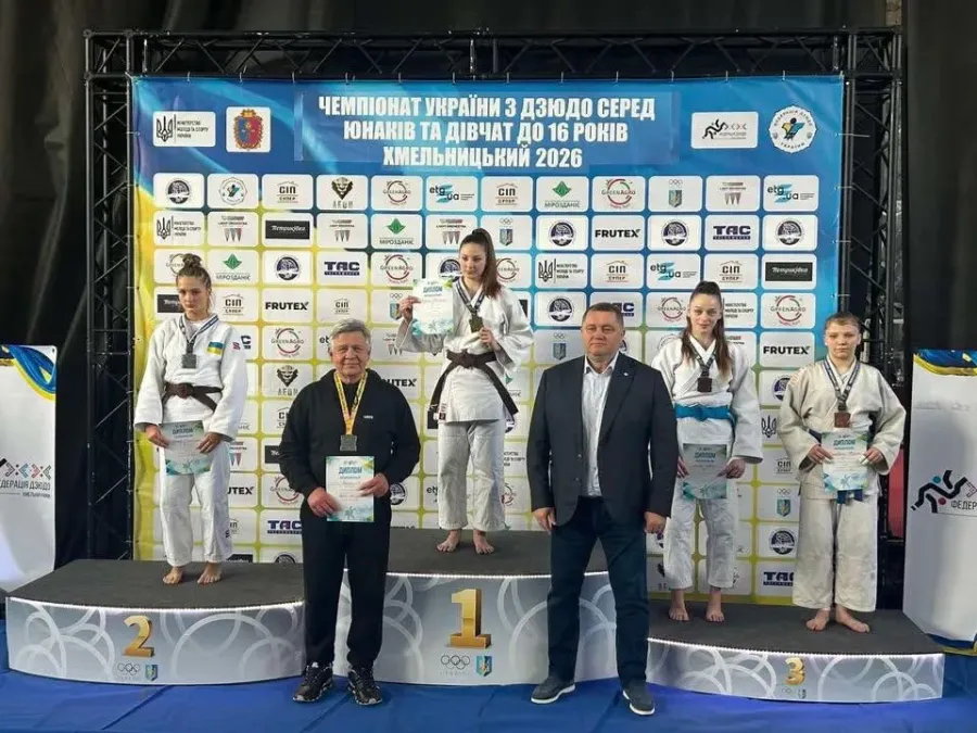  Іванцюк Каріна гідно виступила на змаганнях та виборола золоту нагороду