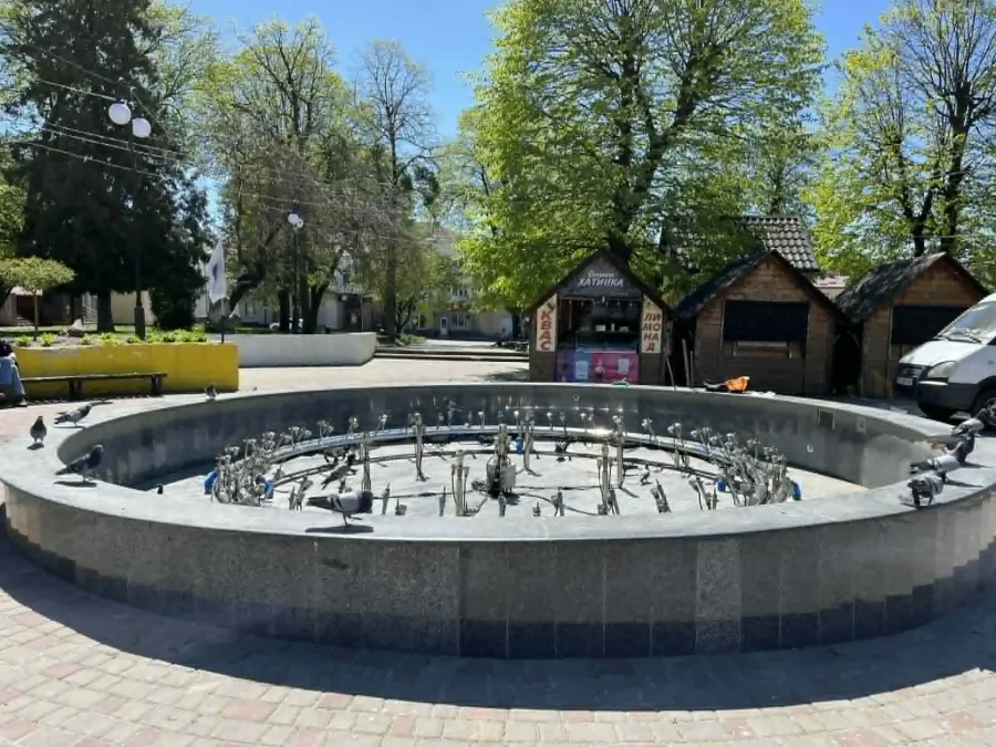 На обслуговування фонтану в Калуші спрямують 150 тис. гривень. Фото: "Вікна"