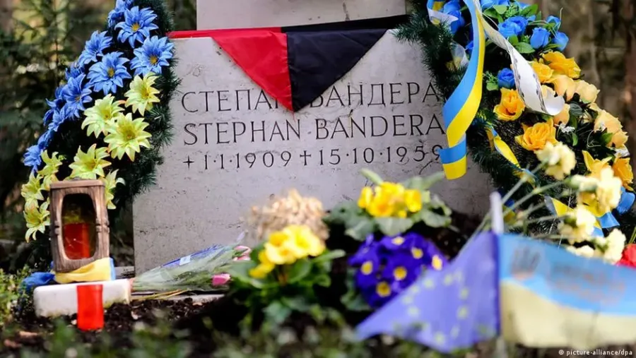 Степан Бандера похований на кладовищі Вальдфрідгоф (Waldfriedhof) у місті Мюнхен (Німеччина)